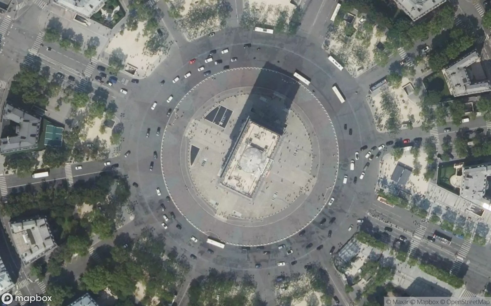Arc de Triomphe satellite view
